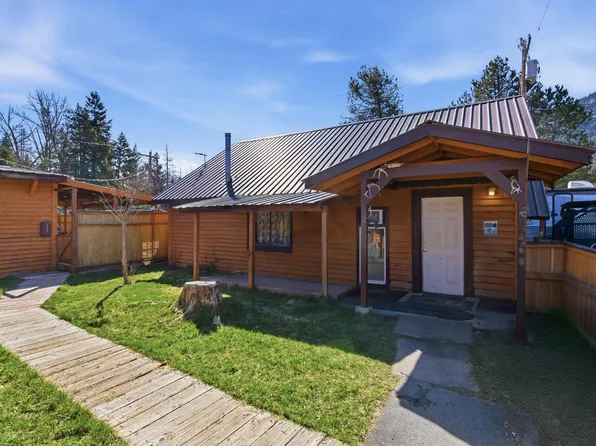 201/205 Hungry Horse Dr, Hungry Horse, MT 59919