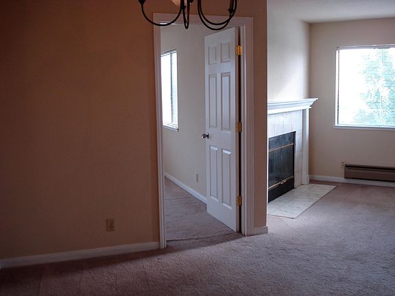 2nd image of 1450 Crestwood Dr APT 10