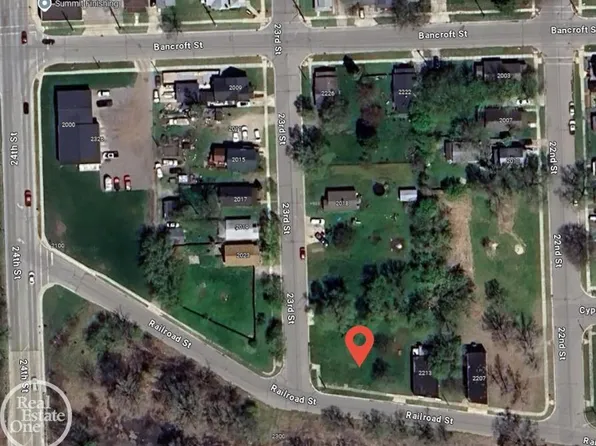 2203 Vl Railroad St, Pt Huron, MI 48060