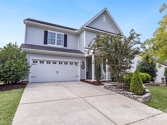5th image of 15421 Oleander Dr