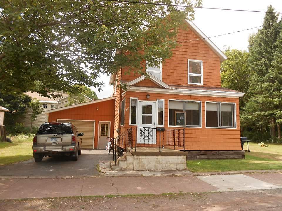 1st image of 237 Schoolcraft St