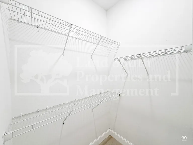 707 SE 4th St — Photo 18