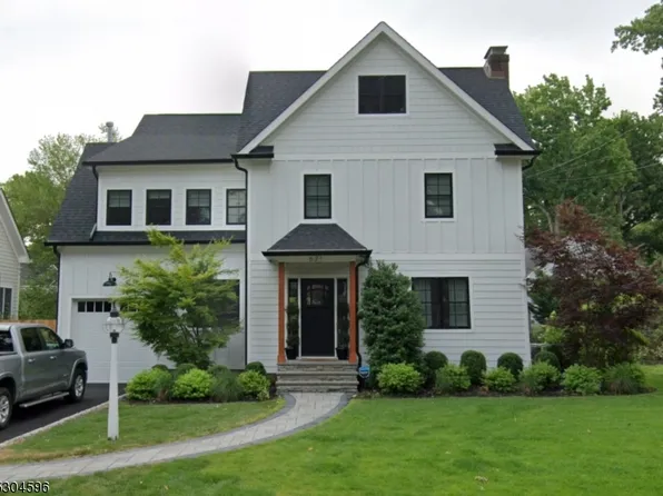 621 Shadowlawn Dr, Westfield Town, NJ 07090