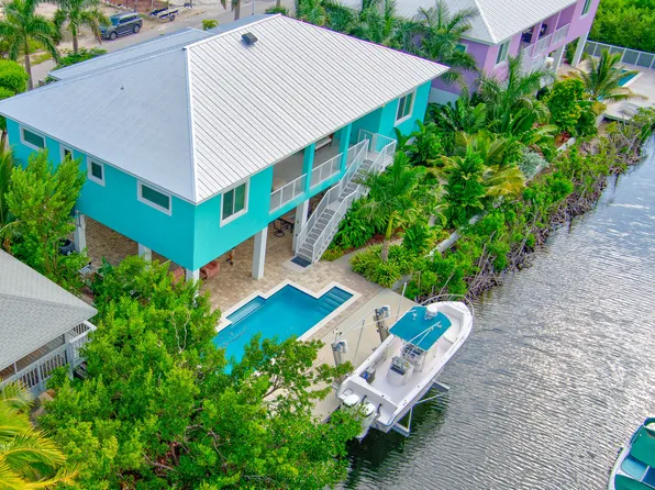 27365 Saint Lucie Ln, Ramrod Key, FL 33042