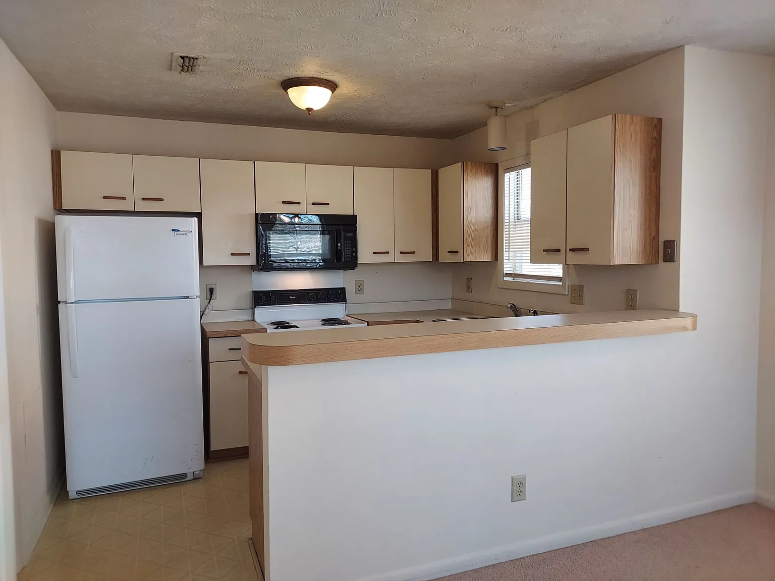 1018-01 Brookhollow Drive — Photo 4