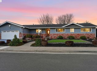 15 Sequoyah View Ct, Oakland, CA 94605