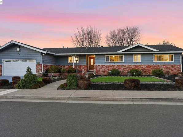 15 Sequoyah View Ct, Oakland, CA 94605