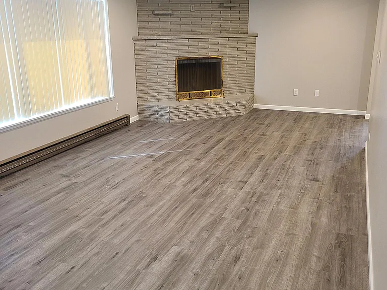 1821 E Main St — Photo 13