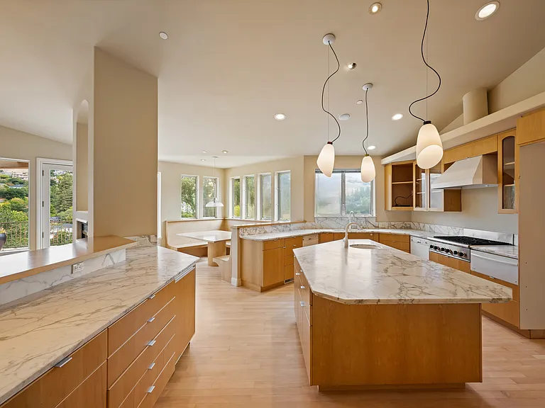 10 Warrens Way — Photo 6