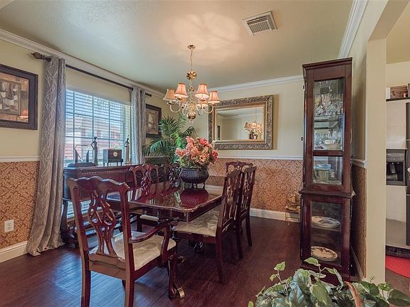 4th image of 6034 Drenner Park Ln