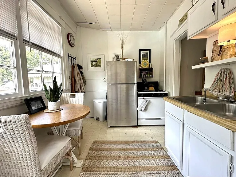 512 Ridgeway Dr #3 — Photo 3