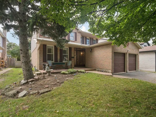 3074 Tours Rd, Mississauga, ON L5N 3J2