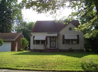 737 High St, Bedford, OH 44146