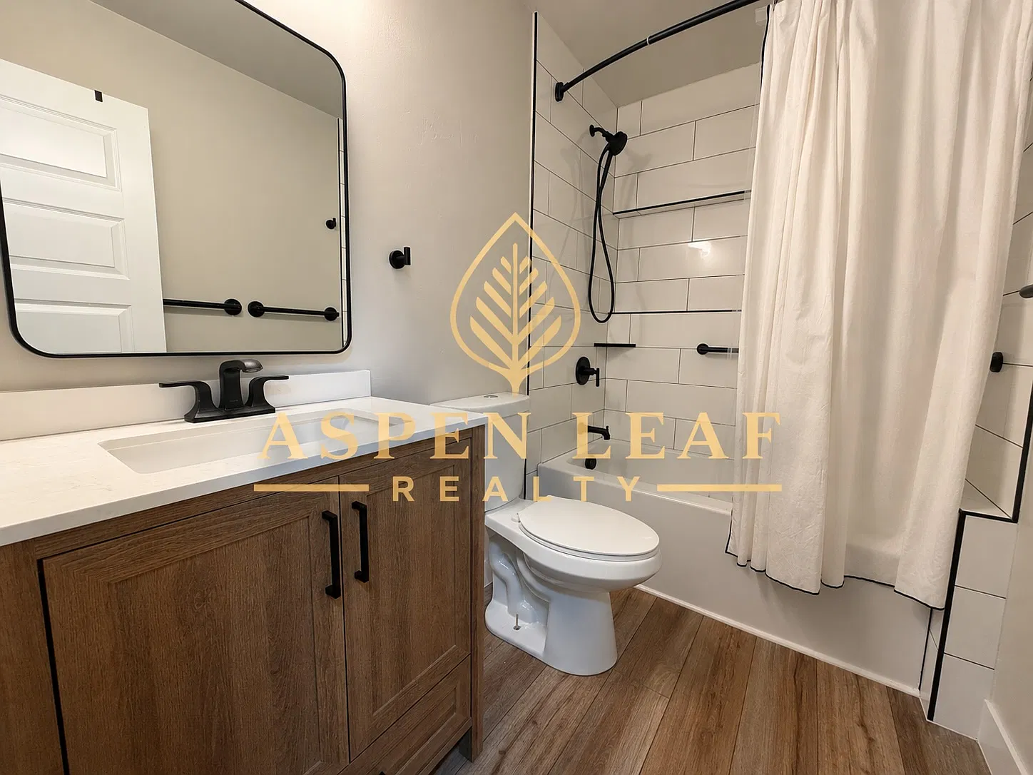 2 bed, 1.5 bath, 896 sqft, $2,350 — Photo 4