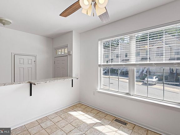 5th image of 108 Richards Ln