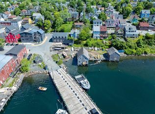 200 Montague St, Lunenburg, NS B0J 2C0