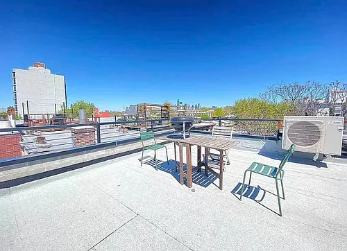 137 Nelson St #1A Photo 1