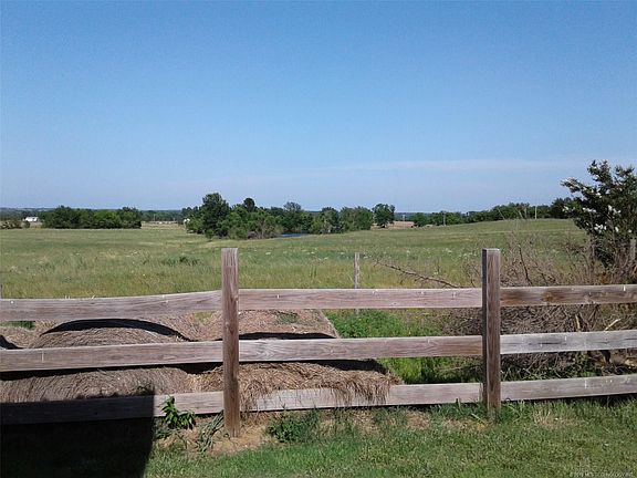 5th image of 390 Road