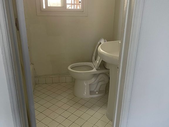 3rd image of 1812 S Curson Ave
