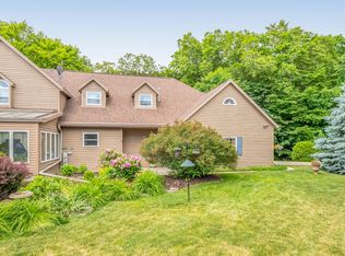 854 Oak Ridge Dr, Plymouth, WI 53073