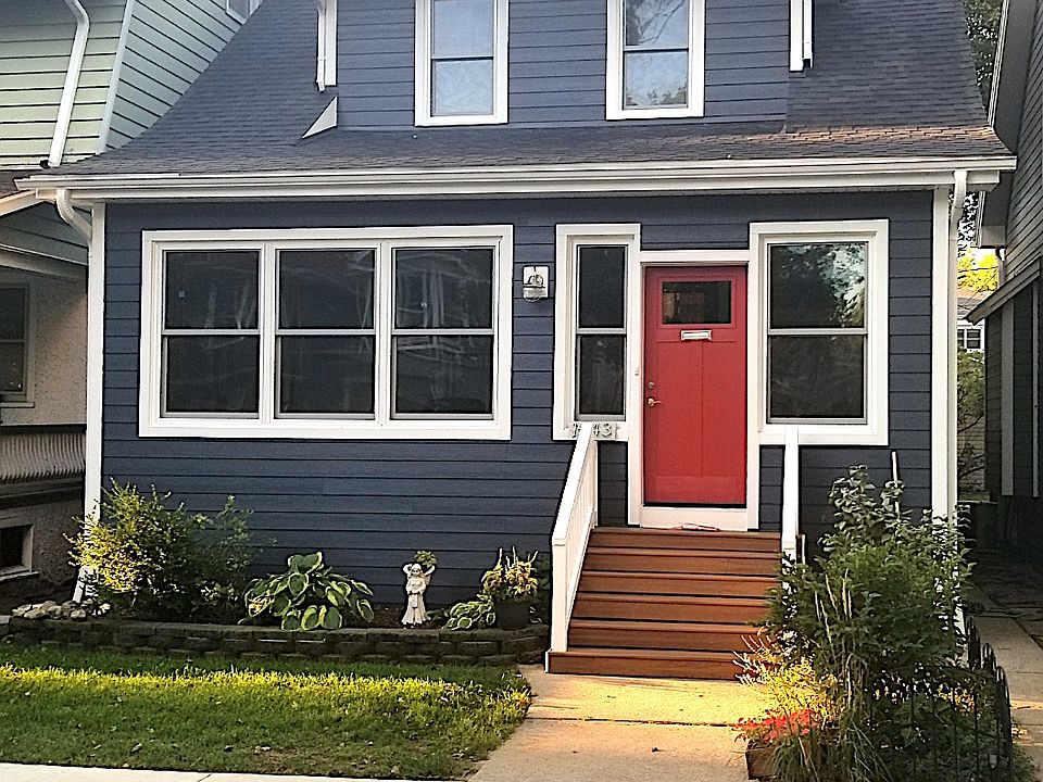 1st image of 1543 W Glenlake Ave