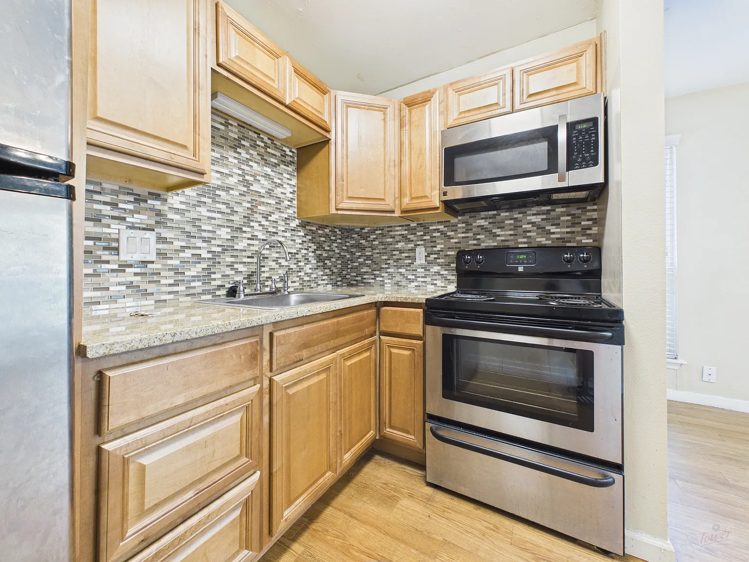 1000 W 26th St Apt 112 — Photo 3