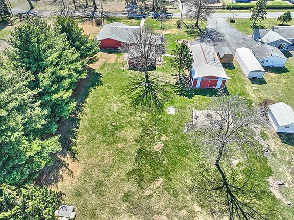 5th image of 1542 Riedel Ave