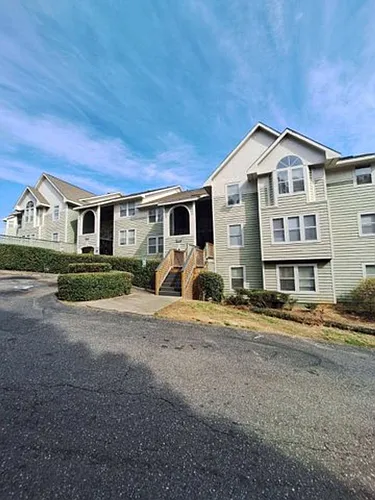 1002 Brookhollow Dr #5 Photo 1