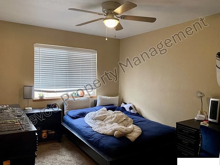 1637 Westbridge Dr #J3 — Photo 15