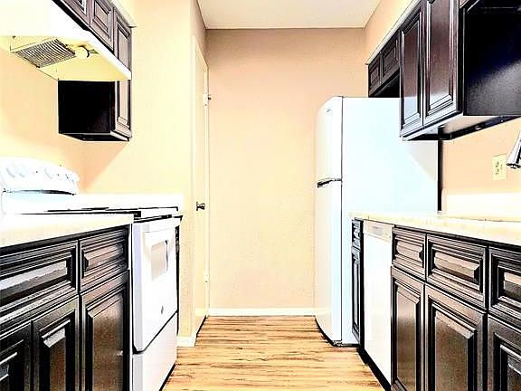 2nd image of 10555 Turtlewood Ct Unit 1205