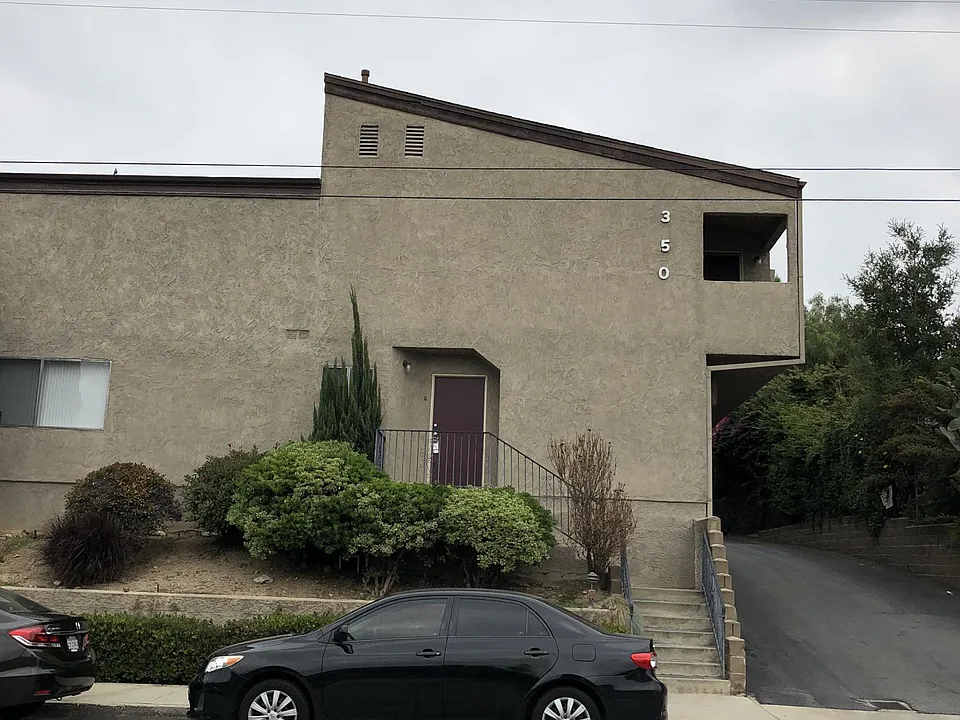 350 S Arroyo Dr