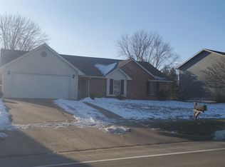 708 W Green Meadows Rd, Columbia, MO 65203