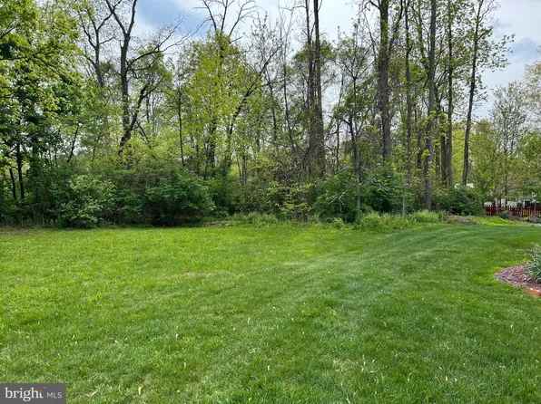 9 Hines Dr, East Berlin, PA 17316