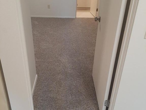 3rd image of 2360 Yale Ave E APT 1
