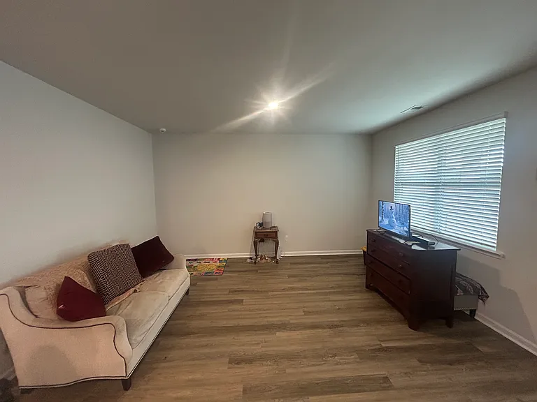 620 Respite St — Photo 7