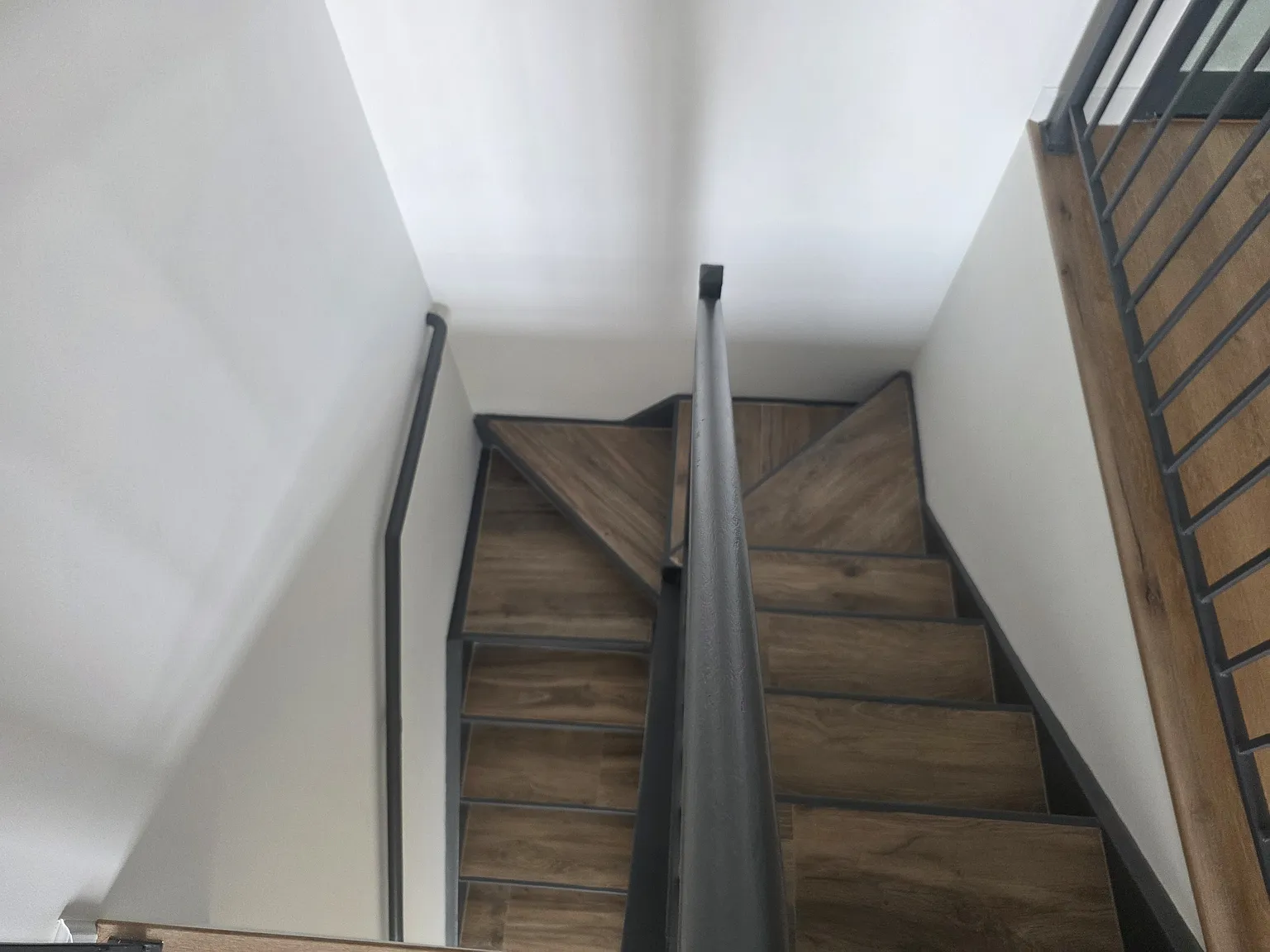 30-87 Steinway Avenue — Photo 3