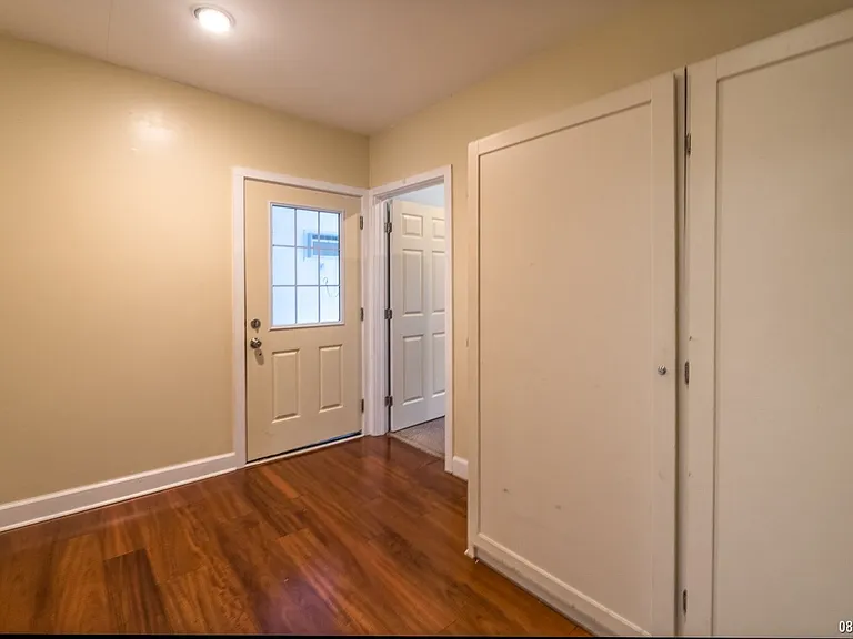 910 Neal Ave — Photo 13