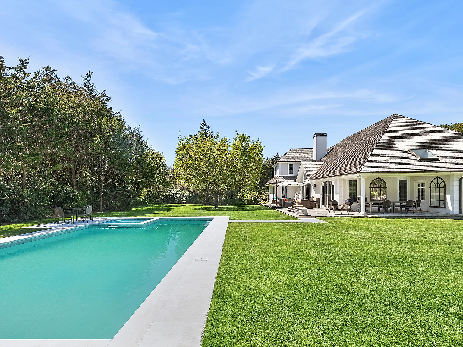 Southampton Village Living at its Finest — Photo 2
