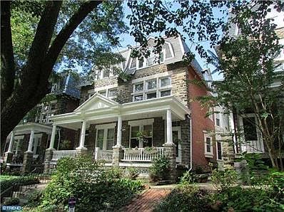 1st image of 215 E Gowen Ave