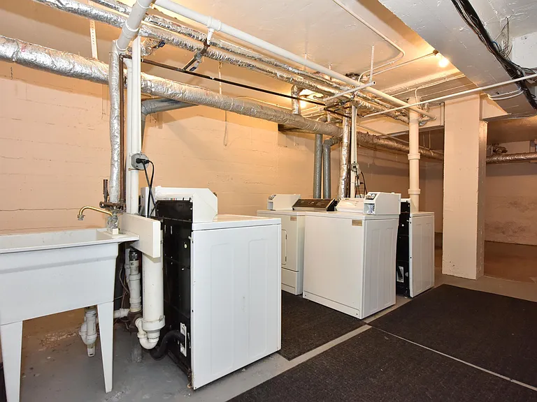 Union Street Apartments — Photo 10