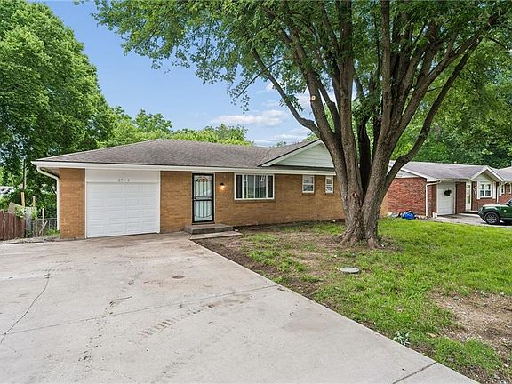 2nd image of 6716 NE Cotter Ave