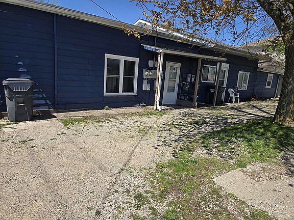 5th image of 425 Aylworth Ave