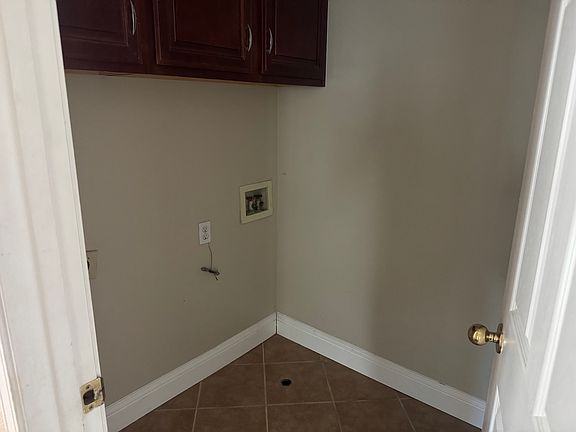 4th image of 1111 Fremont Ave