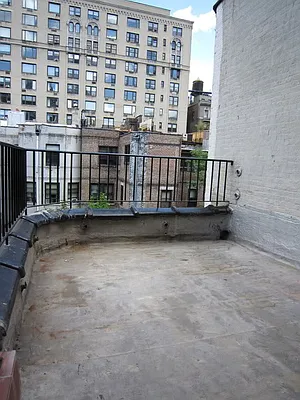 Rented by JK Dansar Corp | media 21