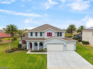 18290 Pine Nut Ct, Lehigh Acres, FL 33972