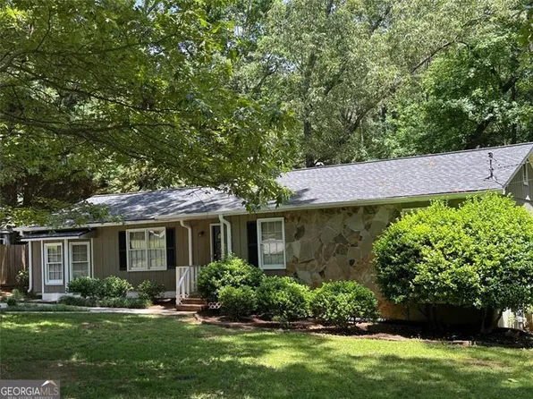 3594 Broxton Ln, Snellville, GA 30039