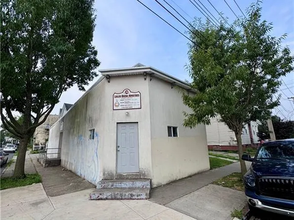70 Grove Ave, Staten Island, NY 10302