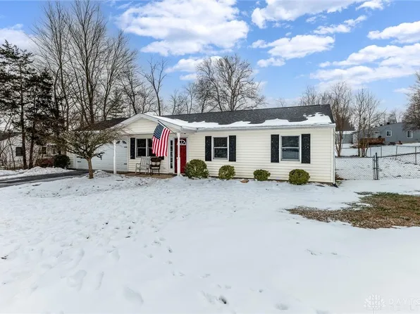 6885 Goshen Rd, Goshen, OH 45122