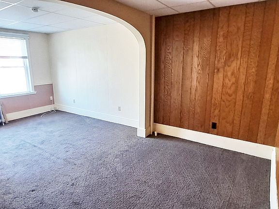 5th image of 69 W Main St APT 4