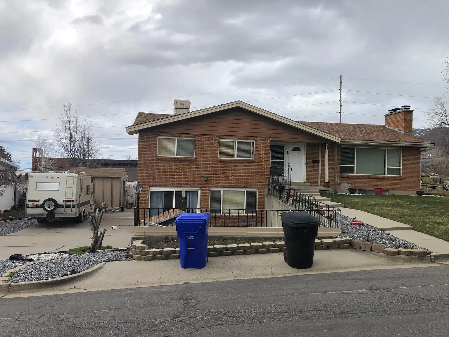 329 E 1850 S — Photo 1